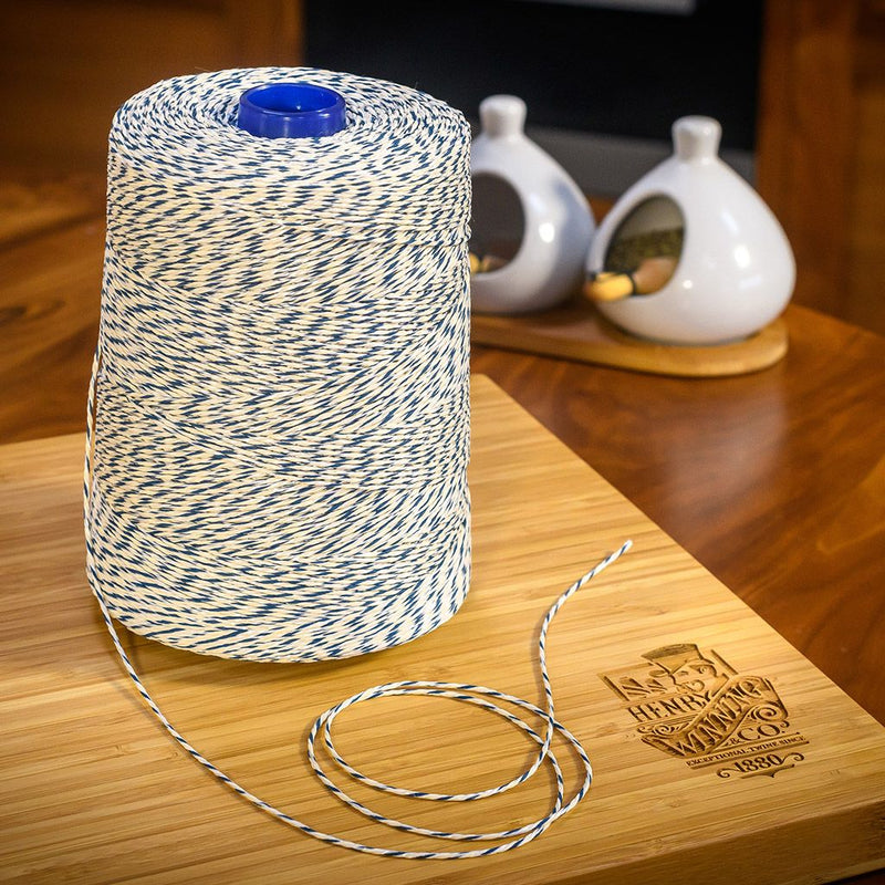 Blue/White Non-Elasticated 2000T Machine String/Twine  Size in 900m (900g). From £8.35 per spool